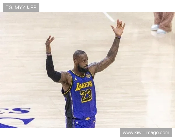 NBA赛季焦点:詹姆斯复出力争冠军,库里新赛季目标锁定MVP